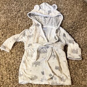 Adorable Gray Elephant Print Kids Robe